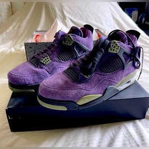 Air Jordan Retro 4. Woman’s 13.5, Men’s 12. BRAND NEW, NEVER WORN.
